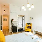 Lux House Guest 4* 로마